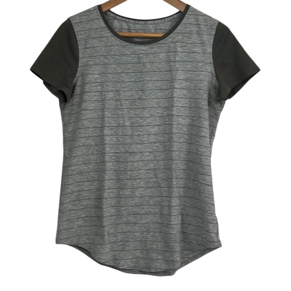 Lululemon Love Crew III
Short Serve Stripe heathered grey khaki green